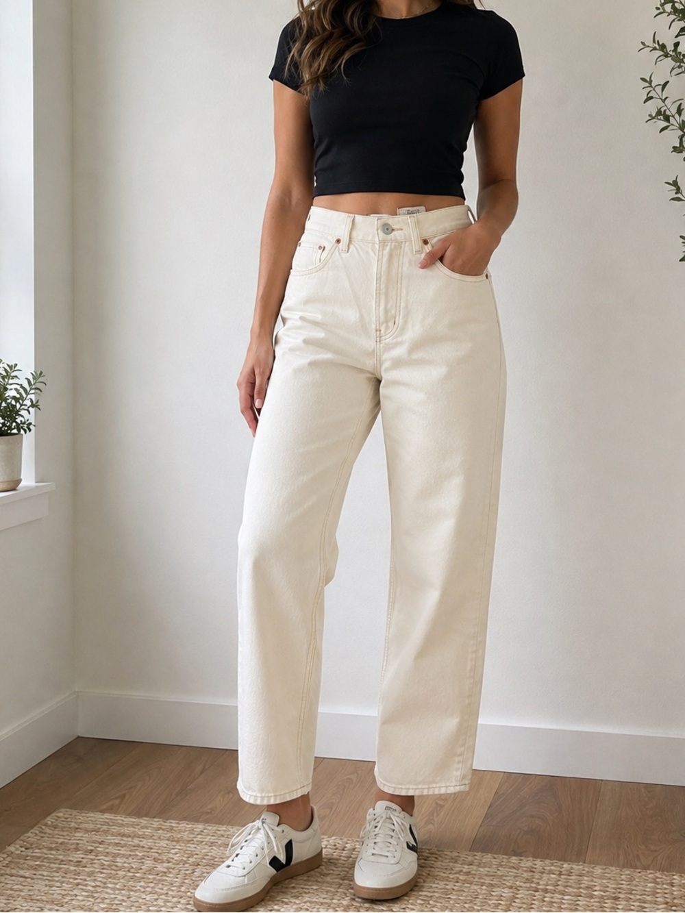 BDG Cream Ivory Straight Leg Jeans Size 27